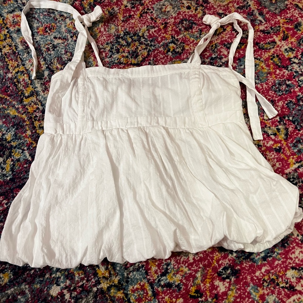 super cute bow should tie top!